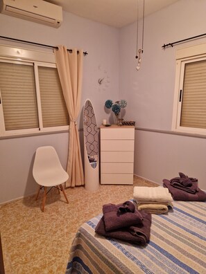 2 Schlafzimmer, Bügeleisen/Bügelbrett, Reisekinderbett, kostenloses WLAN
