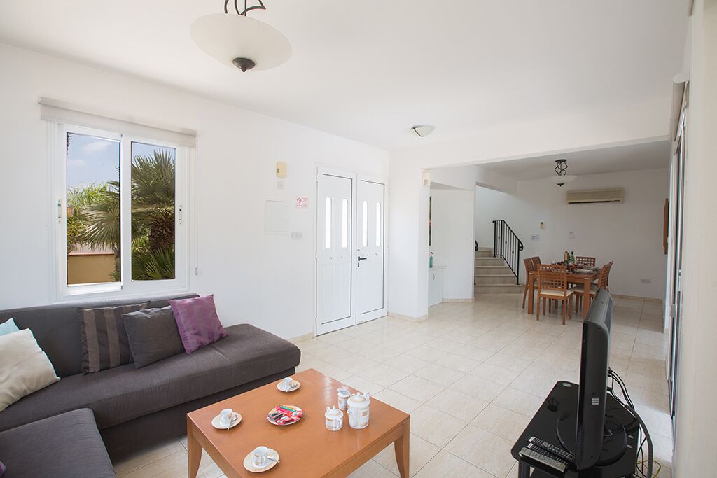 TV, video games, music library, video library