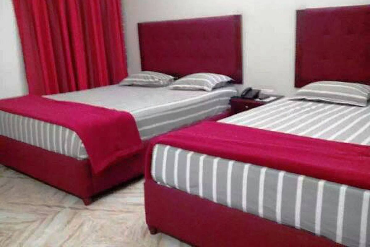 Standard Quadruple Room (Non AC) | 1 bedroom, premium bedding, desk, bed sheets