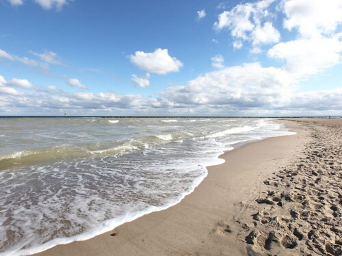 House m.WLan, Sky, near the beach, renovated, dogs welcome, fully fenced 