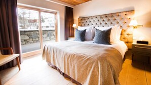 Chalet Deluxe, 1 grand lit, non-fumeur, vue sur la montagne | Vue du balcon
