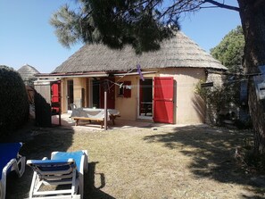Property grounds - House by the water, large garden WIFI and pool Le Barcarès (Le Barcarès)