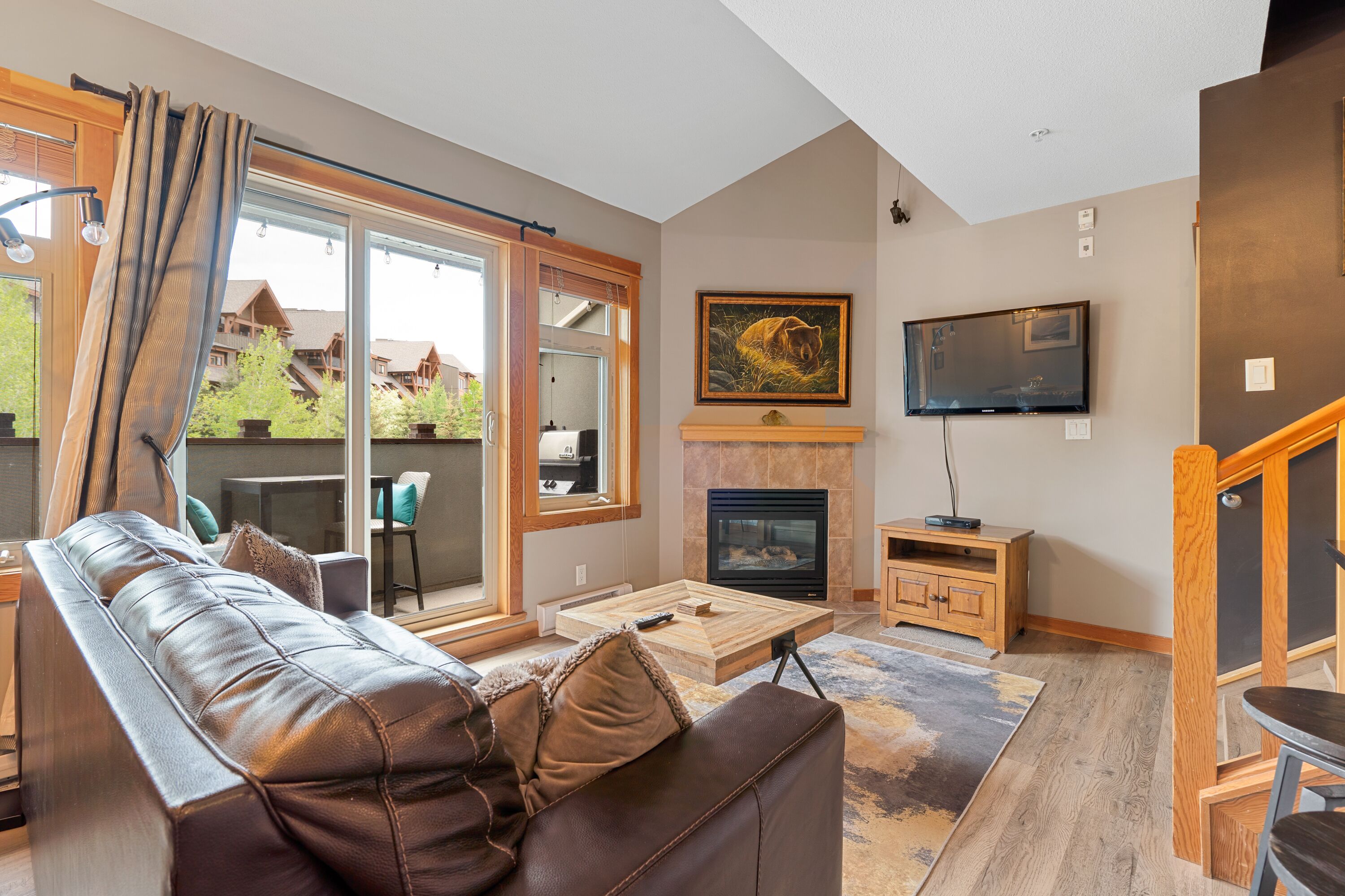 Smart TV, chimenea, Netflix y tenis de mesa 