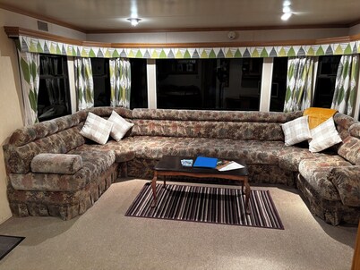 NorthField Holiday Park (31874695)