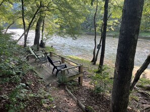 Property grounds - Watauga River Cabins-Hemlock (Johnson City)