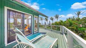 Terrace/patio - ★Jump Start The Road to Hana at Ocean Lookout! Private Hot Tub+Pool Access + AC (Haiku)