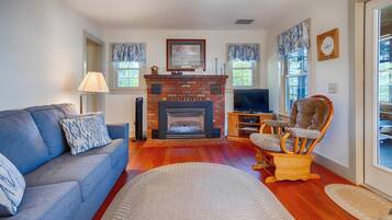 Télévision, cheminée