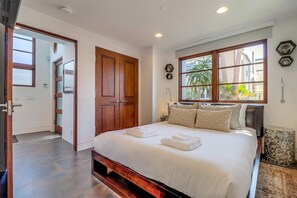 2 多间卧室、熨斗/熨衣板、WiFi、床单