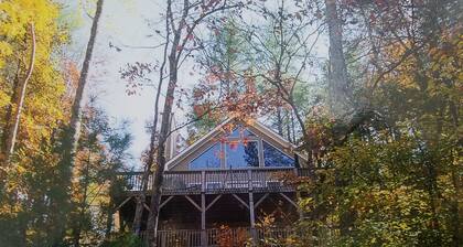 Kaunis Lake House Hiwassee-järvellä Bear Paw -telakalla ja mahtavat näkymät