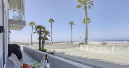 Oceanfront Paradise – Beachfront Condo