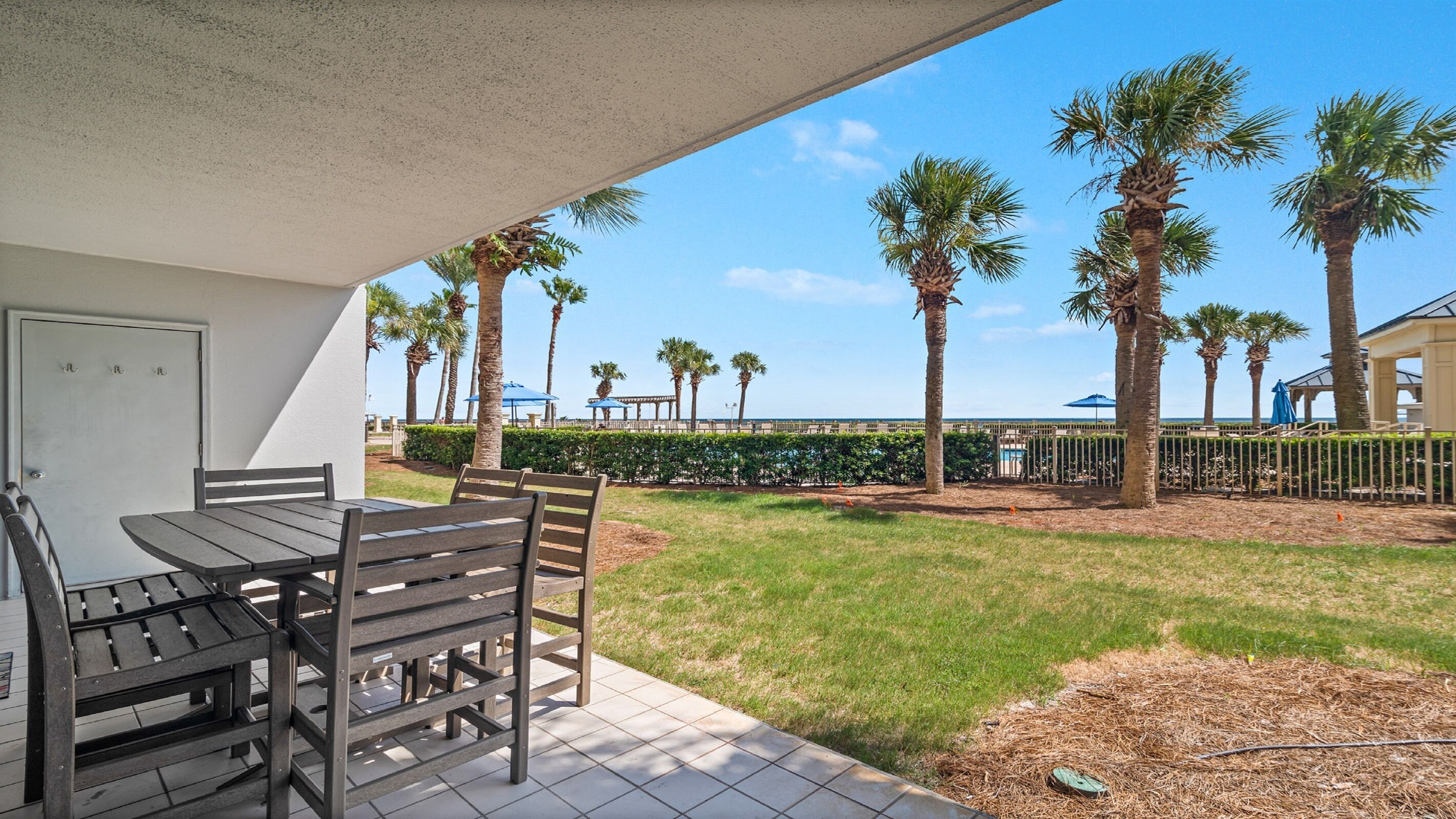 Bristol 109 - Beachfront Unit on Ground Floor-Steps to the Pool