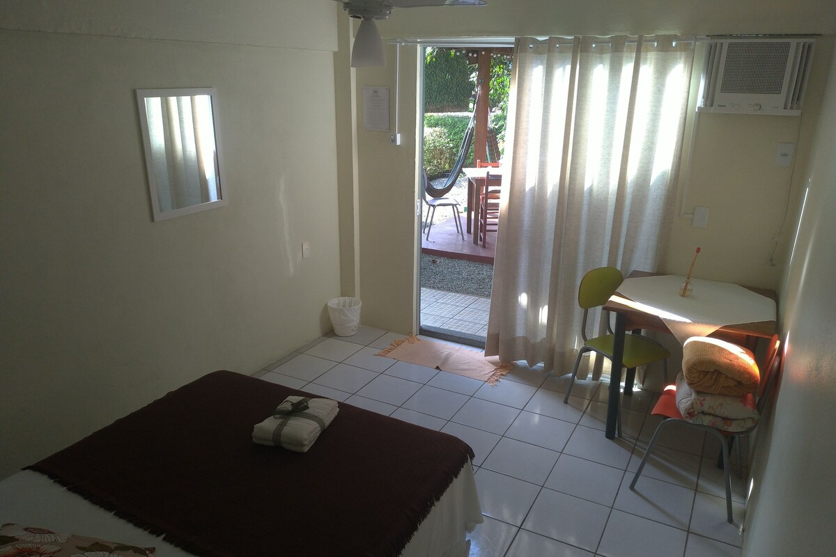 Suite (Casal) | Individually decorated, individually furnished, free WiFi, bed sheets
