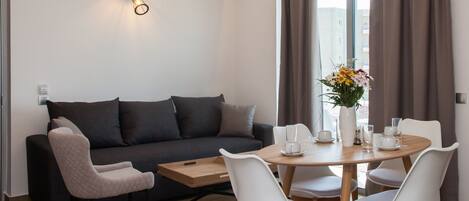 1 sovrum, minibar och värdeförvaringsskåp på rummet