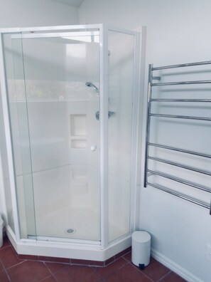 Apartment, 1 Bedroom | Bathroom shower - Magical Retreat with Luxury Pool & Spa (Tauranga)