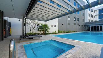Outdoor pool, pool loungers