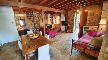 Traditional Villa | Living area | Flat-screen TV