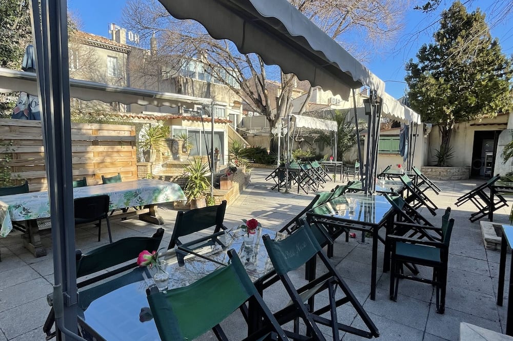 Hotel Les Cigalons