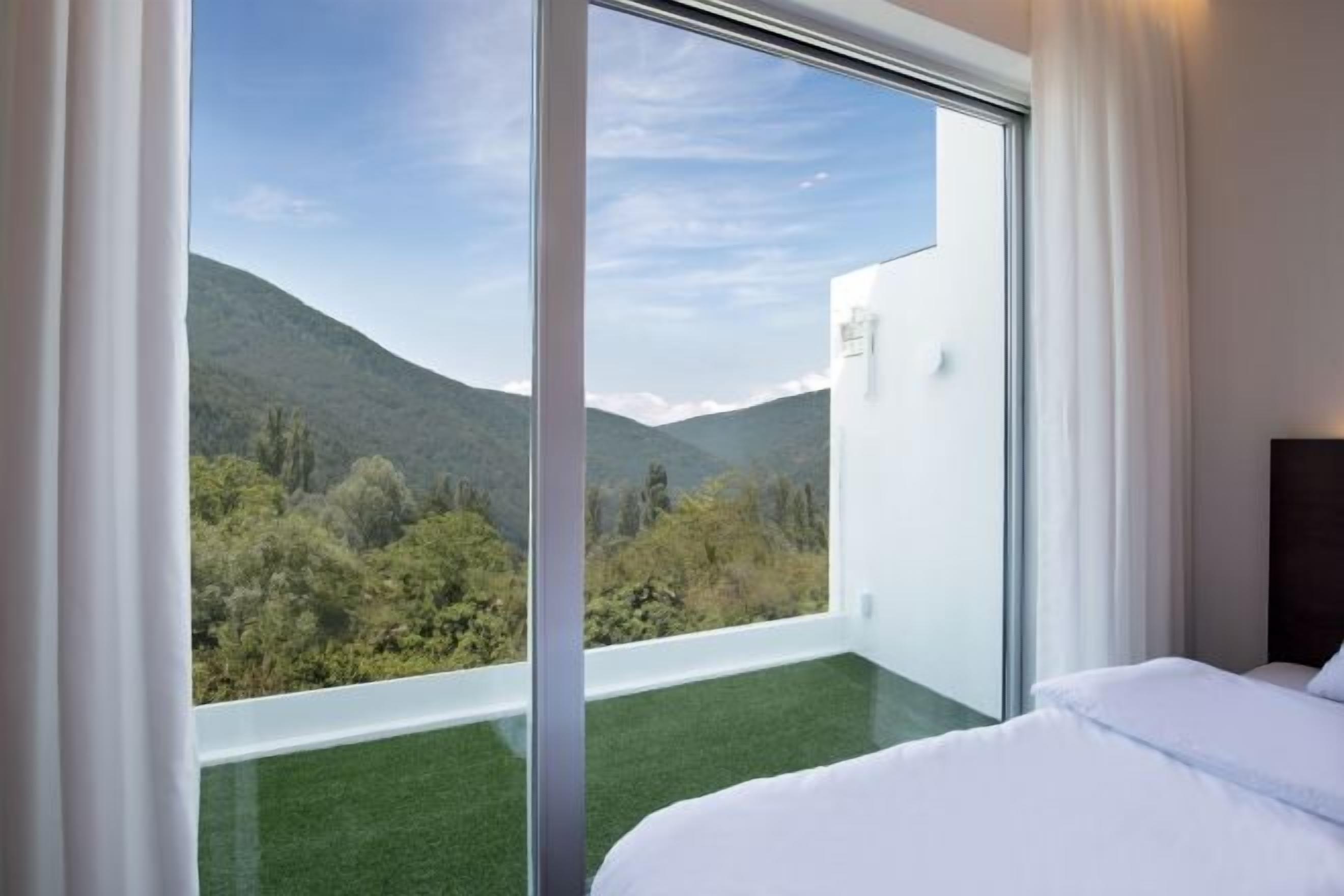 Verdunkelungsvorhänge, kostenloses WLAN