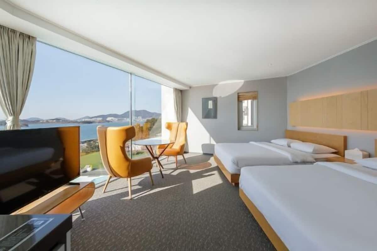 Verdunkelungsvorhänge, kostenloses WLAN