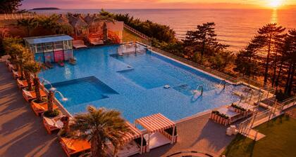 La Terrace Resort