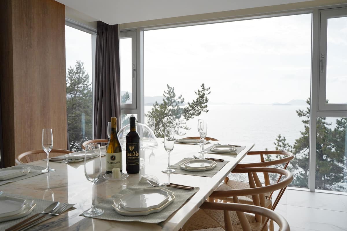 In-room dining