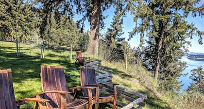 The Bluff on Whidbey B&B