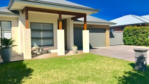 Exterior - Coastal Excellence in Bayswood (Vincentia)