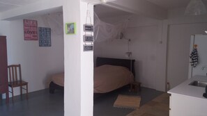 1 makuuhuone, silitysrauta/-lauta, Wi-Fi