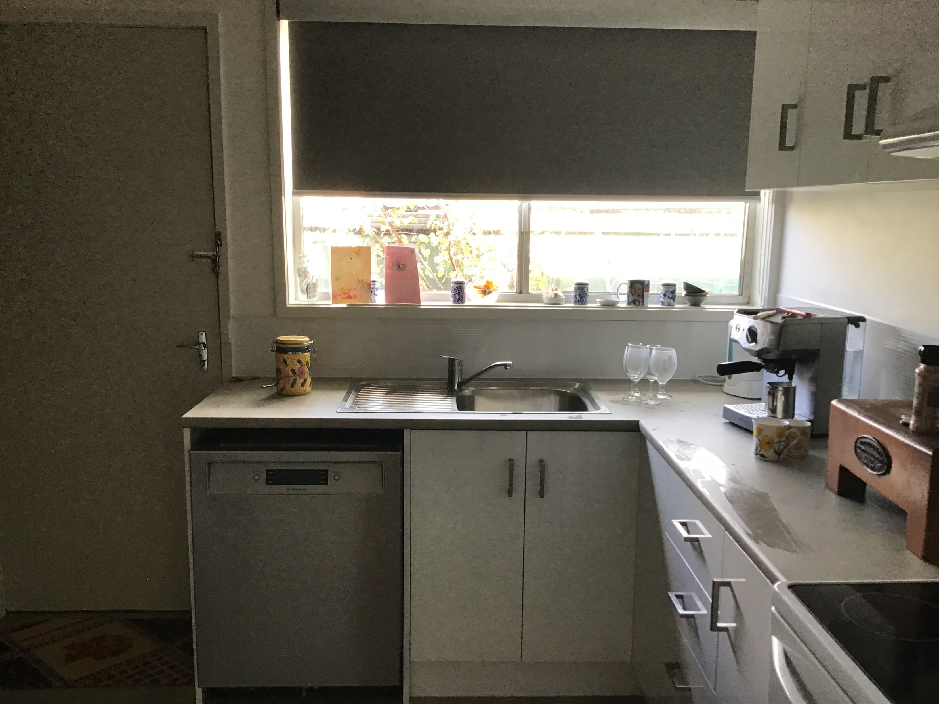 Walk everywhere! Centrally located! — image 7