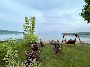 Property grounds - Spacious home in Omena. Dog friendly. Short walk to beach. (Omena)