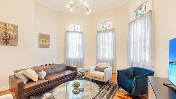 Televisio, työhuone