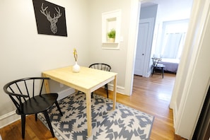 Dining - Global Cup Boho Studio + City Retreat (Dallas)