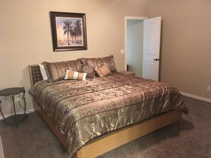 3 bedrooms, iron/ironing board, free WiFi, bed sheets - AMAZING VIEW OF LAKE HAVASU - BRAND NEW HOUSE JUST BUILT AND FULLY FURNISHED (Lake Havasu City)