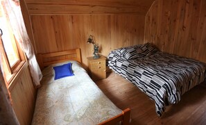 Premium bedding, rollaway beds - Llaima Camp (Curacautin)