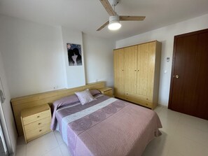 2 bedrooms, iron/ironing board
