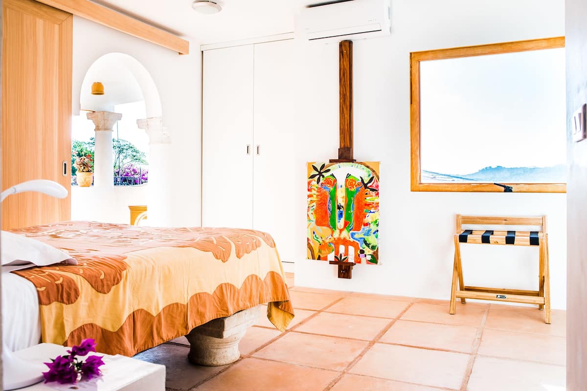 Estudio | 1 habitación, decoración personalizada y muebles diferentes