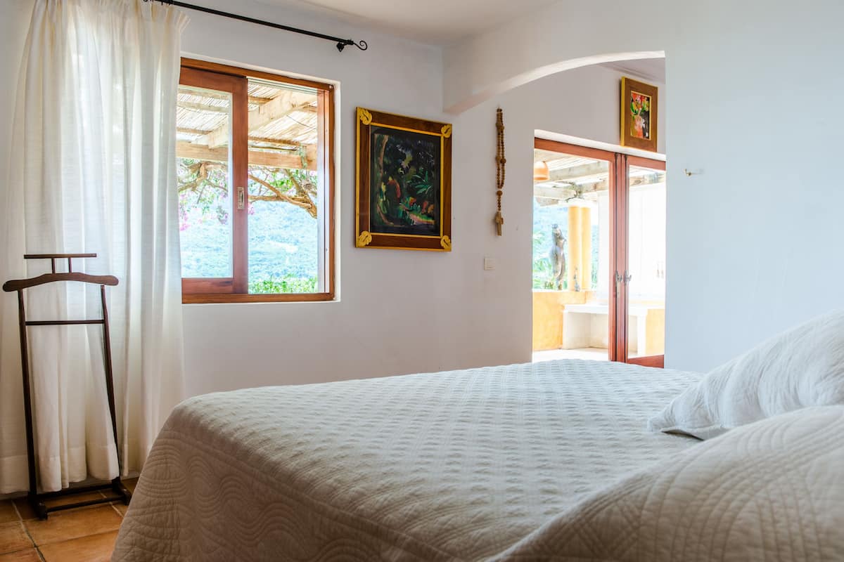 Departamento Confort, 1 cama Queen size, para no fumadores | 1 habitación, decoración personalizada y muebles diferentes