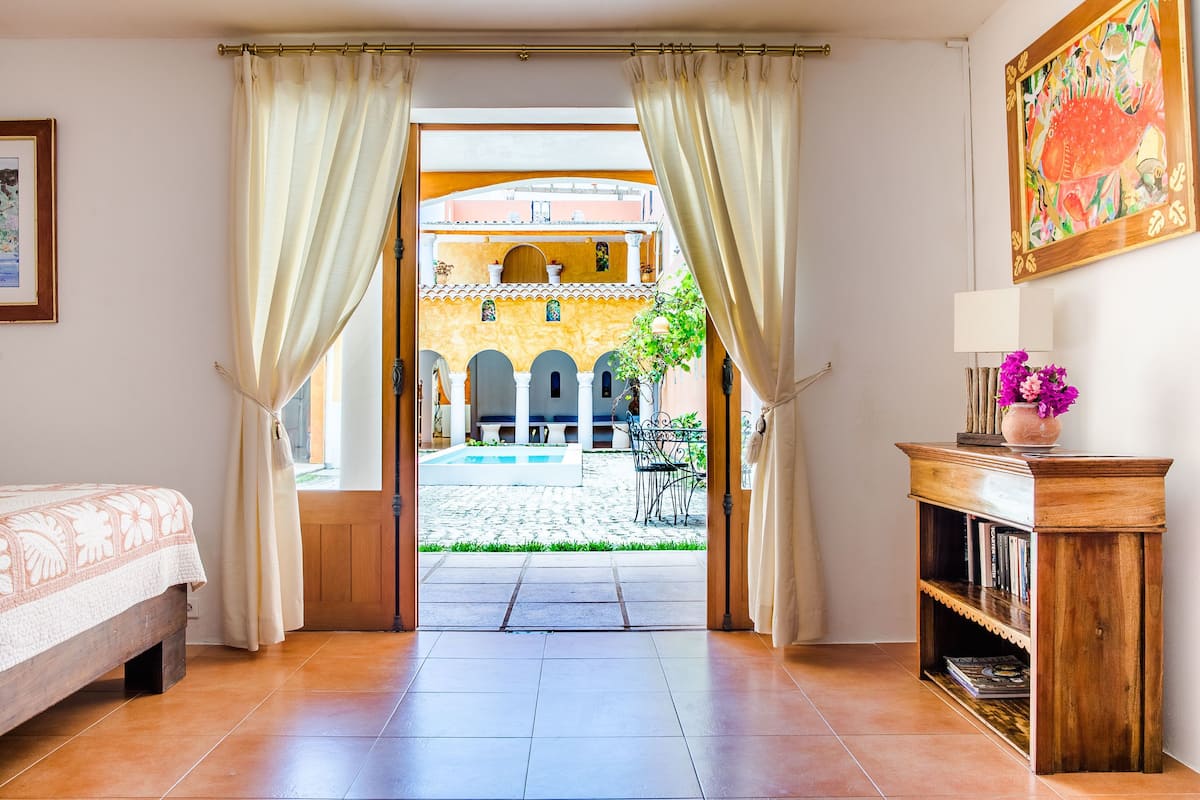 Estudio básico | 1 habitación, decoración personalizada y muebles diferentes