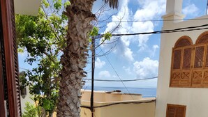 Property grounds - 3 bedroom villa on the beach - Long term rental @carolahouse_ (Sardina)