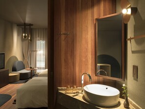 Designer toiletries, hair dryer, bathrobes, slippers - Hotel Karen (Hangzhou)