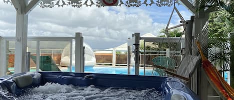 Outdoor pool, a heated pool