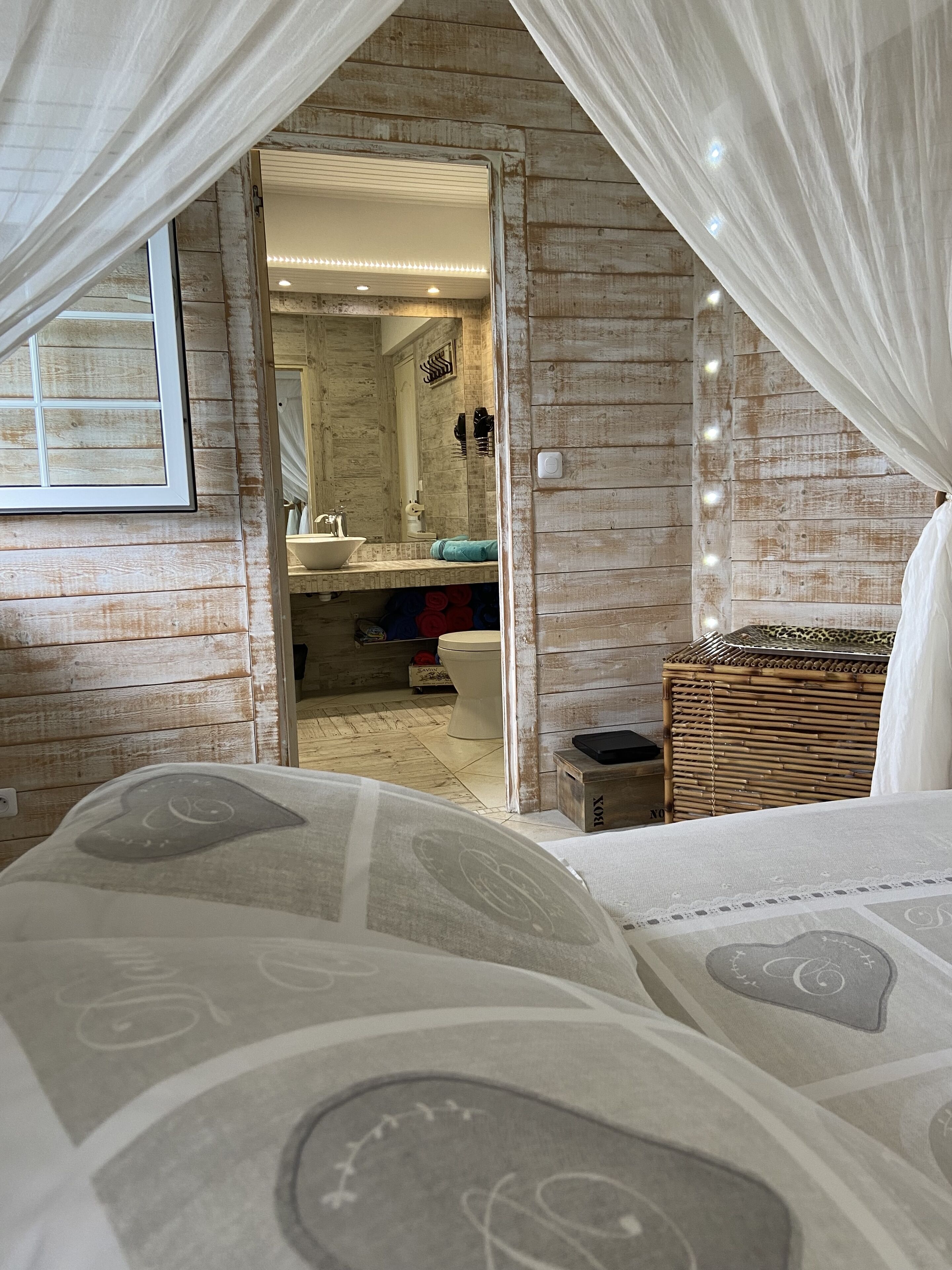 1 bedroom, in-room safe, desk, iron/ironing board