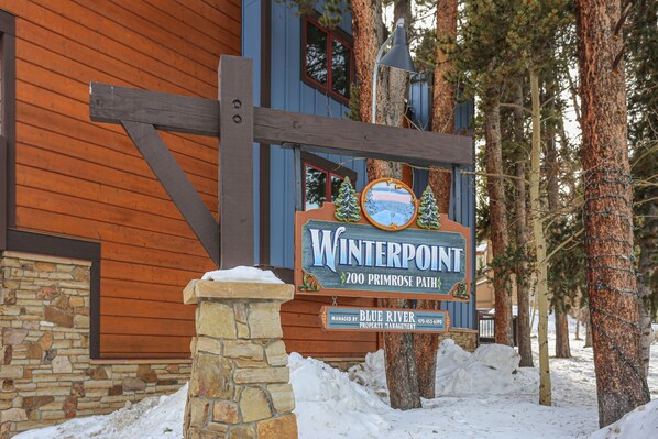 Exterior detail - Walk to downtown-1 min walk to lift -Pool-Hot Tub (Breckenridge)