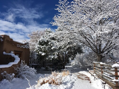 Super Mountain Vews! Stilvolle, komfortable Suite. Einfacher Zugang zu Stadt und Pisten