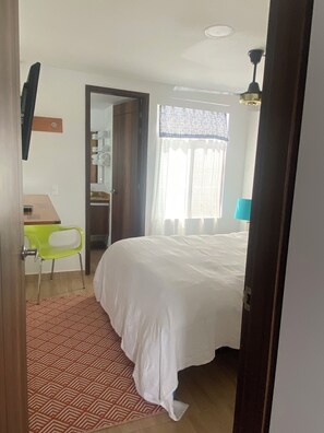 1 slaapkamer, een bureau, gratis wifi, beddengoed