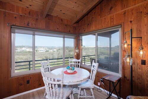 Balcony Barbecue Dunes Hangout - Accommodates up to 12 Guests!