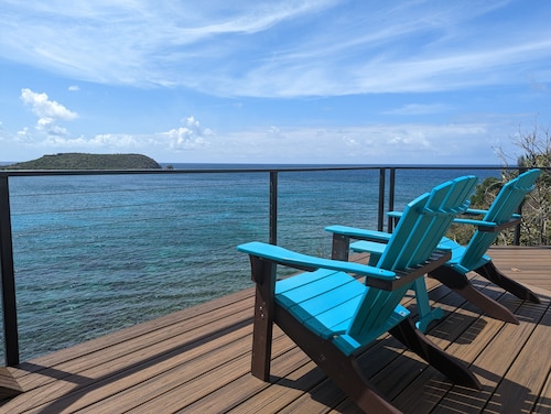 Oceanfront - A perfect couple's only romantic getaway.