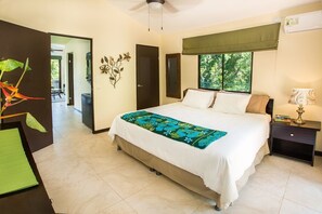 1 bedroom, free WiFi, bed sheets - Tropical Paradise Villa - Beautiful Pool, Surrounded by Nature and Wildlife!  (Puntarenas)