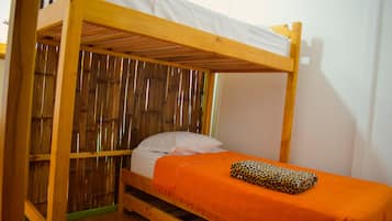 Minibar, camas extra, wifi gratis y ropa de cama