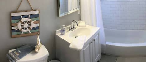Douche, serviettes fournies